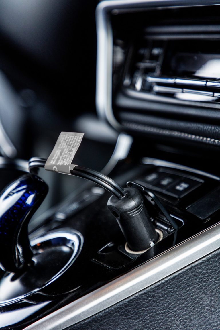 Confused About Car USB Ports? Here's What You Need To Know - Bituoelec